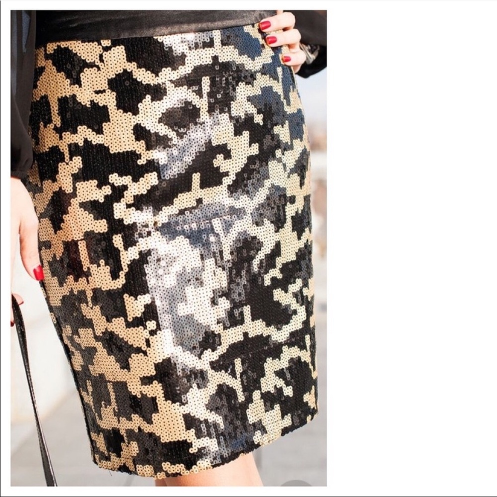 Pretty gold and black sequin skirt